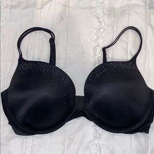 Victoria’s Secret added Double Strap Bra